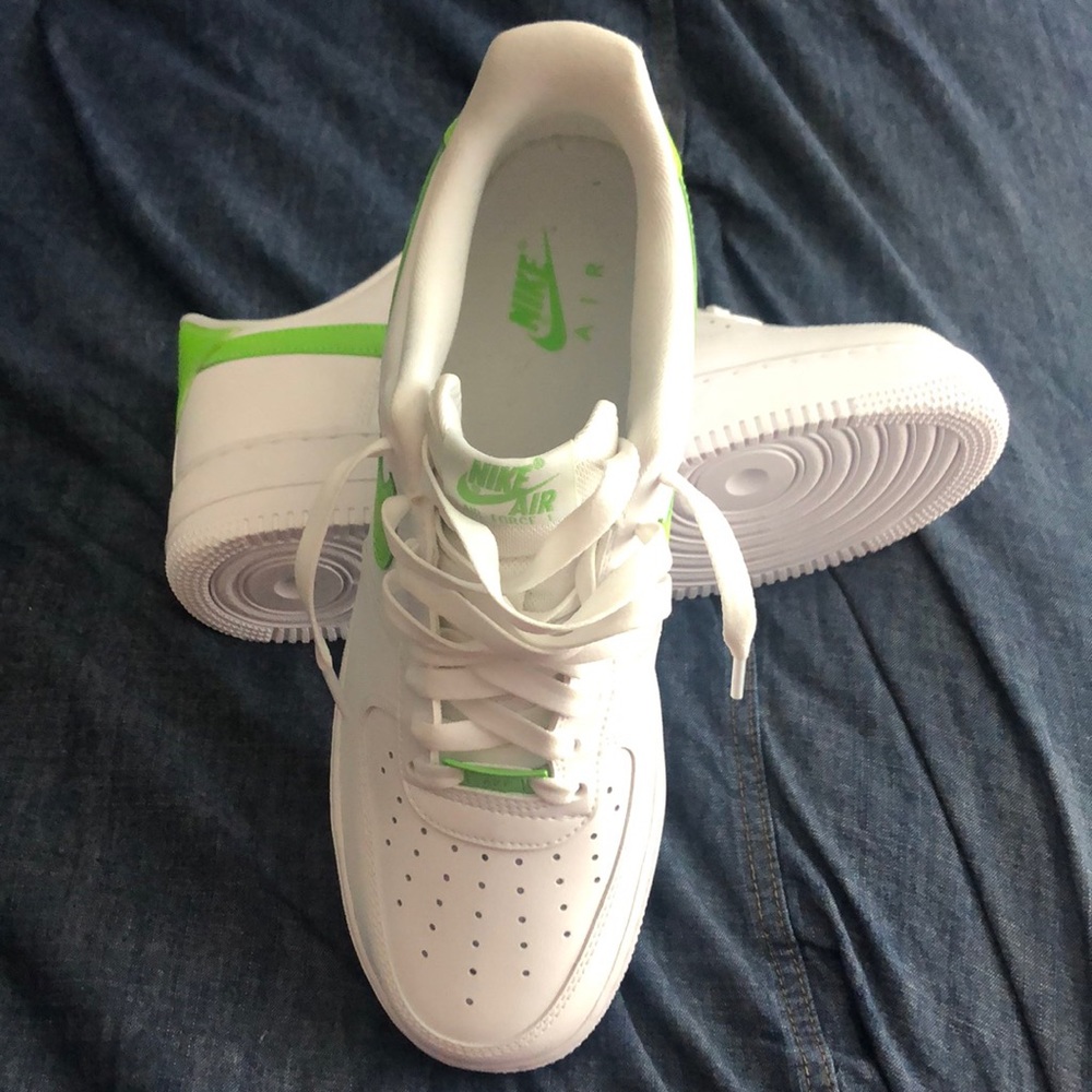 Authentic Nike women’s AF1 with box no top